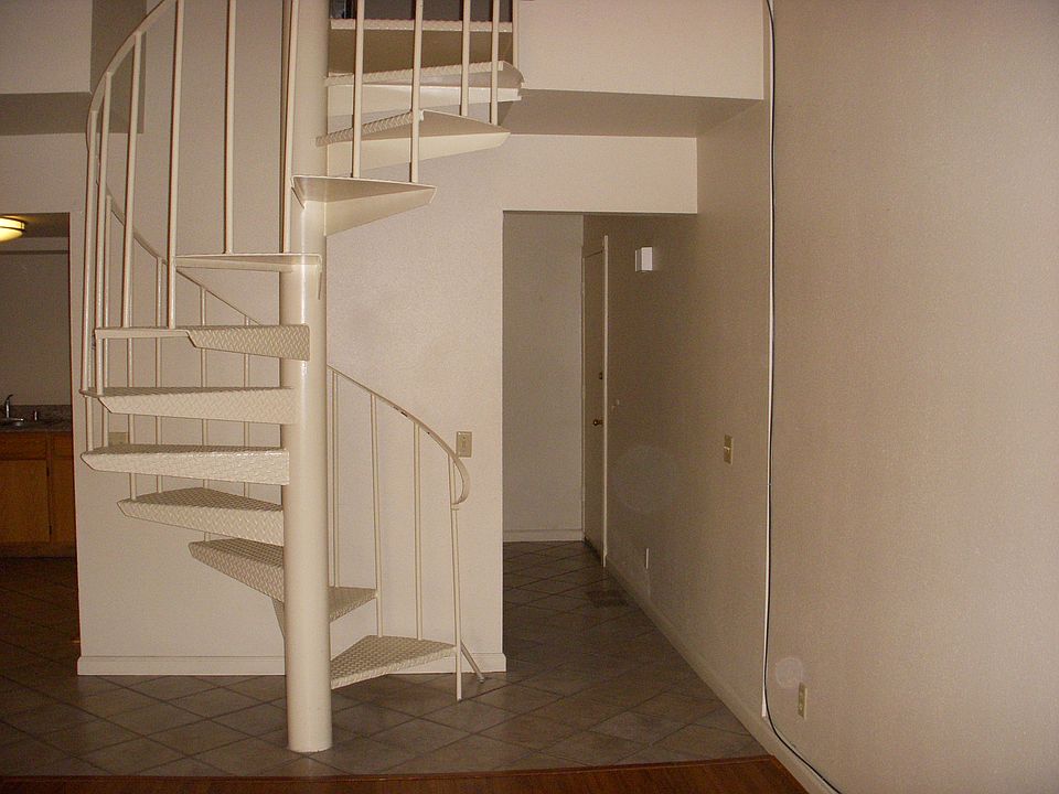 2nd image of 106 W Rossi St Unit 10