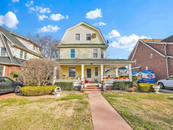 39-13 219th Street image 1 of 28