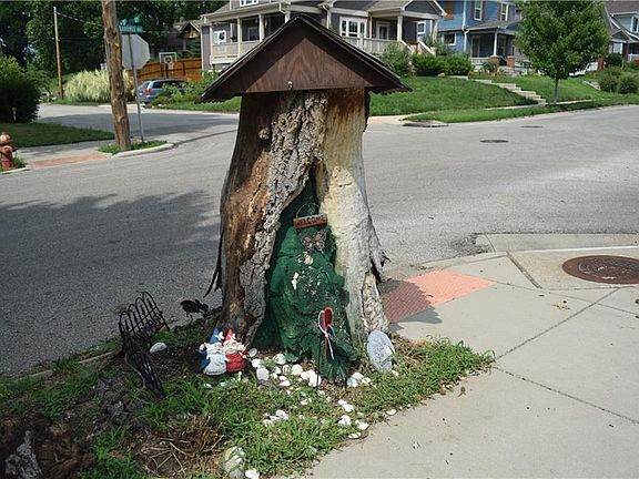 5th image of 1501 Tauromee Ave