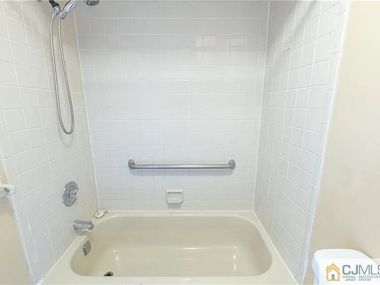 336 Cozzens Ct — Photo 38