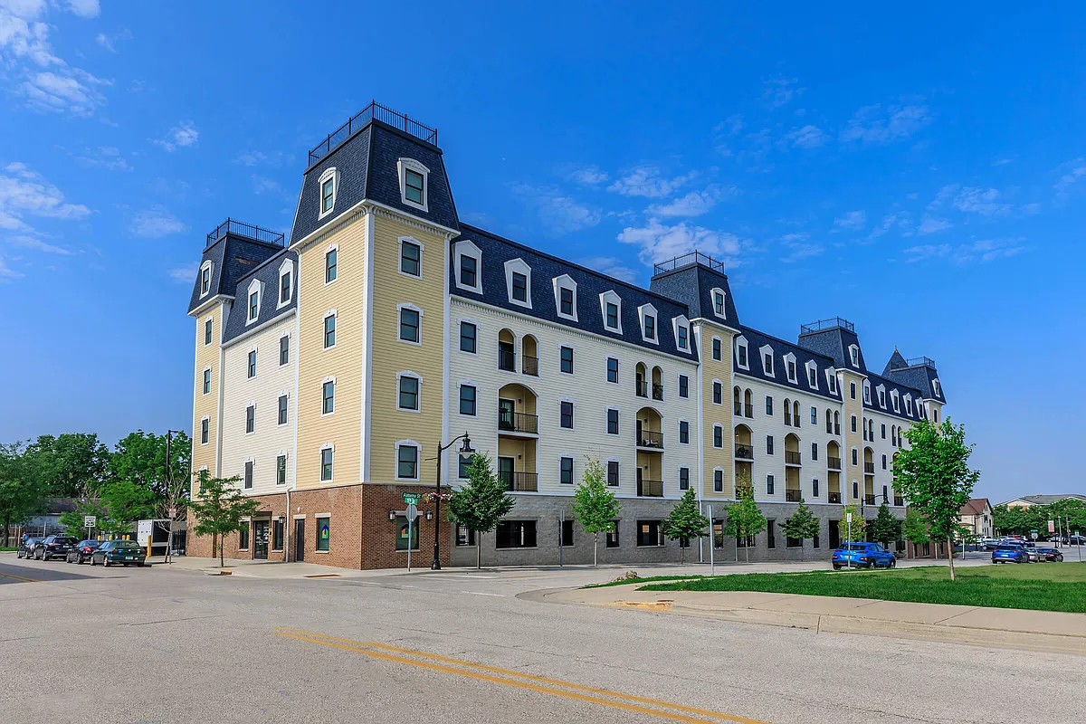 Building Photo - RVP