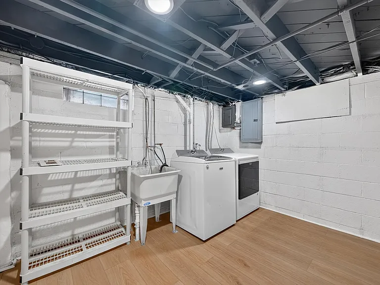 2115 E Hudson Ave — Photo 22