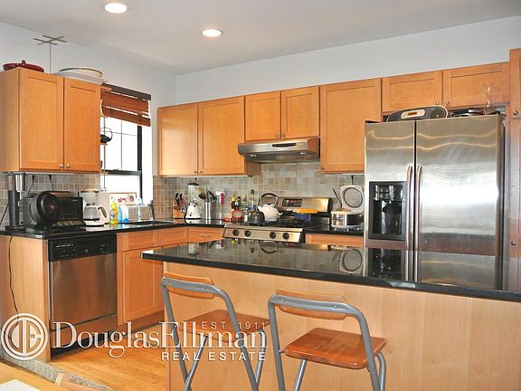2nd image of 3117 Broadway APT 60