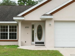 8750 N Folland Dr, Citrus Springs, FL 34433