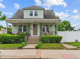 261 Columbus Ave, Pawtucket, RI 02861