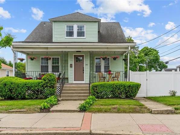 261 Columbus Ave, Pawtucket, RI 02861