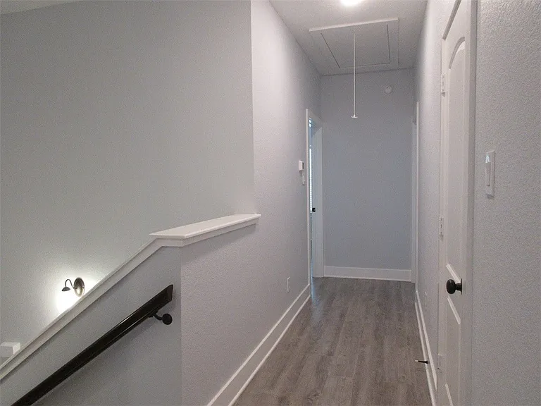 2104 Crescent Pointe Pkwy — Photo 14