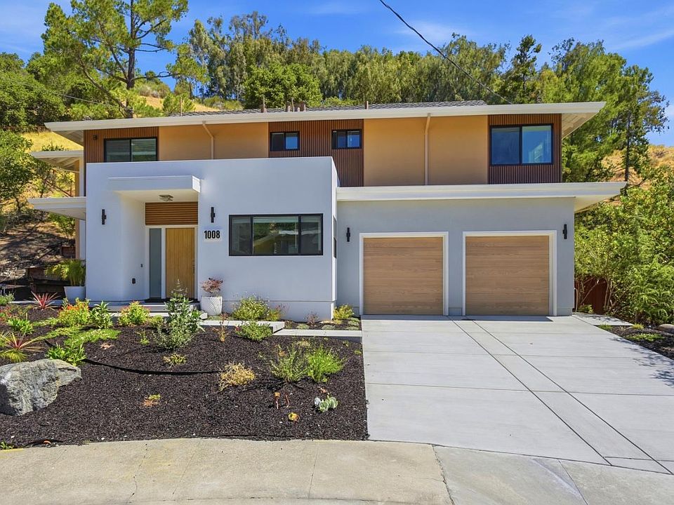 1st image of 1008 Porto Marino Dr