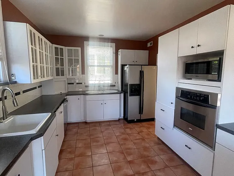 302 Boston Ave — Photo 6