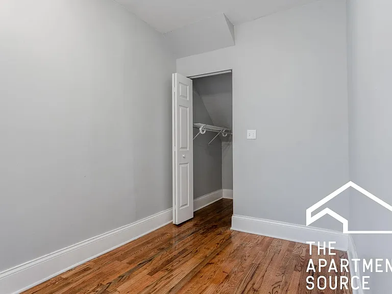 2858 N Central Park Ave #1F — Photo 12