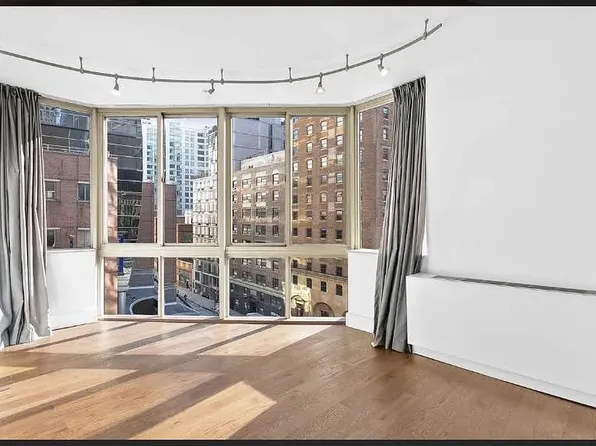 50 Lexington Avenue image 1 of 6
