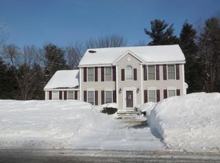 6 Saddleback Rd, Londonderry, NH 03053