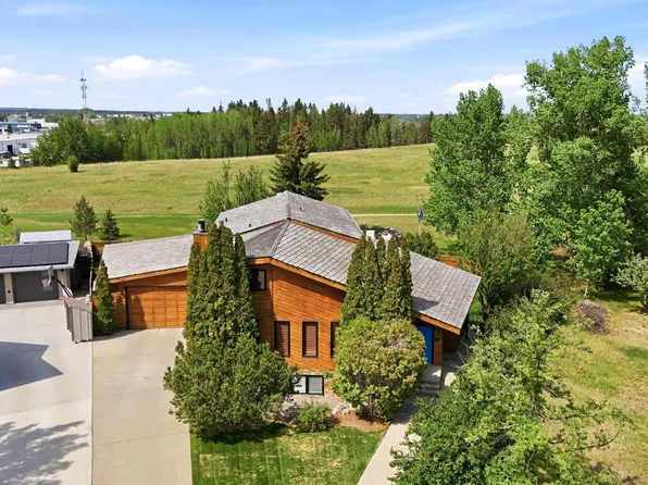 227 Piper Dr, Red Deer, AB T4P 1L5