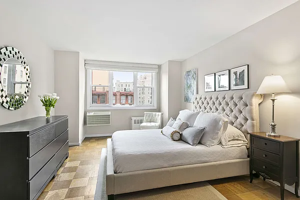 Sold by Compass | media 2