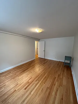 Rented by BELLMARC | media 23