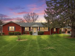 508 S Main St, Versailles, KY 40383