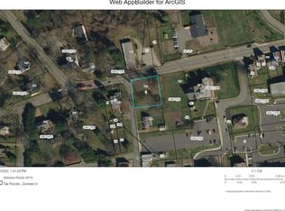 306 W Church St, Lawrenceville, VA 23868