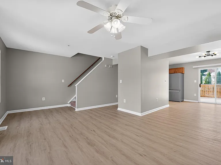 4630 Warren Tree Way — Photo 16