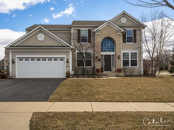 2nd image of 2386 Sussex Ln