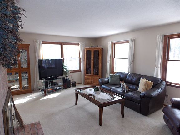 4th image of 1401 Dilloway Dr