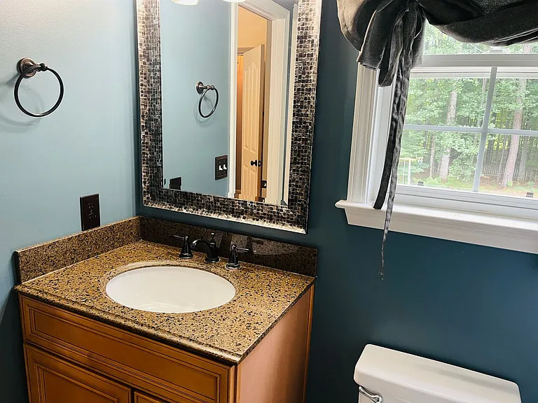 55 Tyler Woods Dr — Photo 40