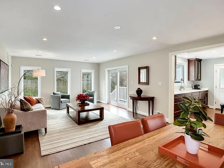 4708 Yuma St NW — Photo 8