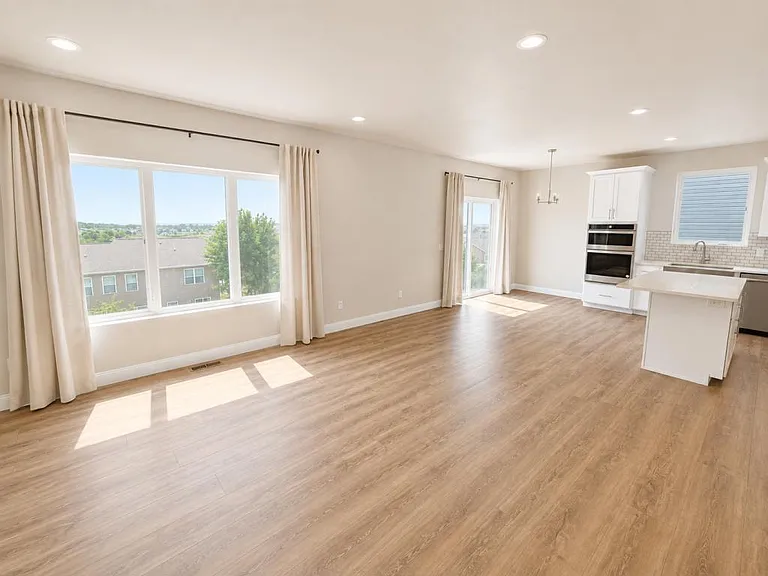 4810 Cornice Dr — Photo 3