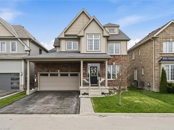 42 Yager Dr, Hamilton, ON L0R 1C0