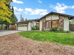 6095 Country Club Dr, Rohnert Park, CA 94928