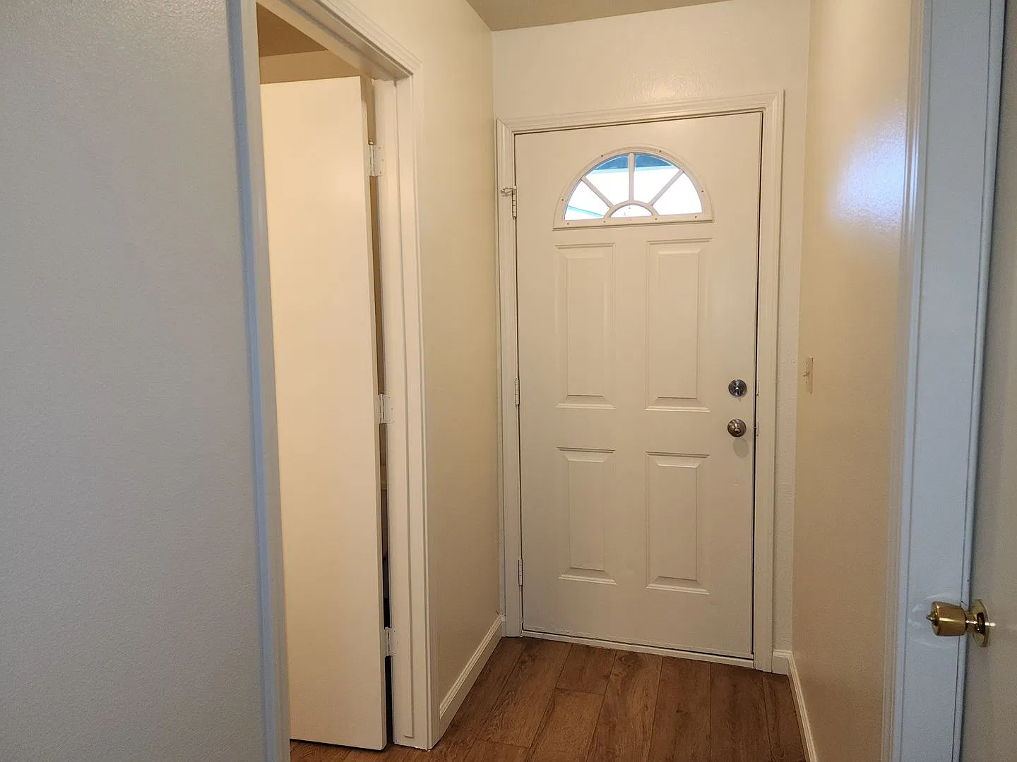 Valley Circle 404 — Photo 3