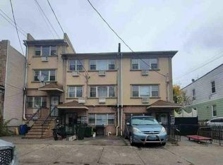 195 E 40th St, Brooklyn, NY 11203