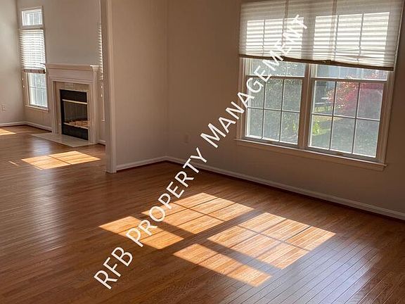 4th image of 4709 Girton Ave