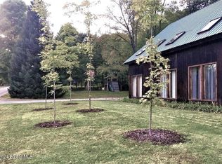 32 Hillside Ave, Schroon Lake, NY 12870