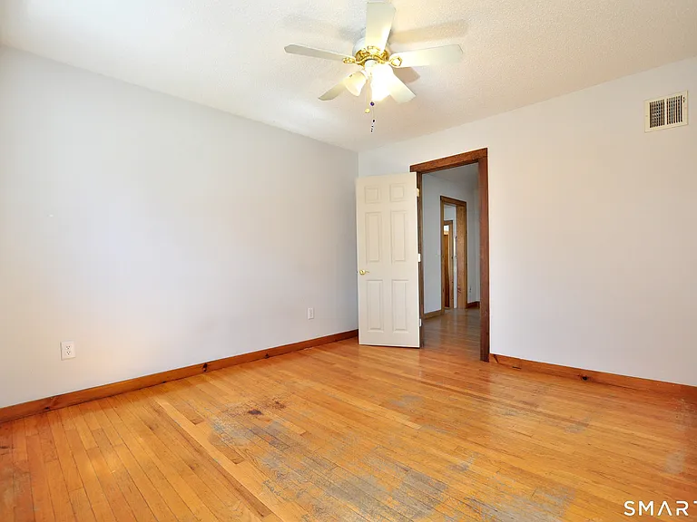 90 Niles Rd — Photo 10