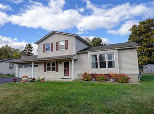 51 Fontana Ln, Rochester, NY 14612
