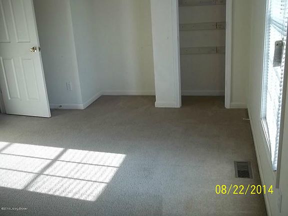 5th image of 217 Pinoak Dr