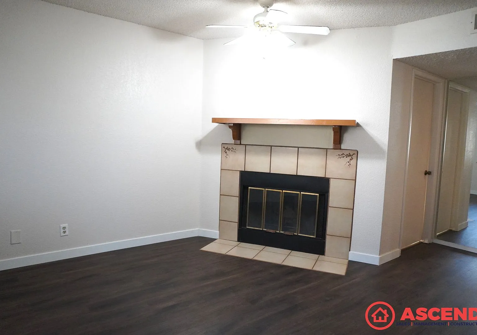 Stunning Townhome in Southwest Bakersfield! — Photo 3