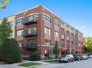 1107 Greenleaf Ave APT 2E, Wilmette, IL 60091
