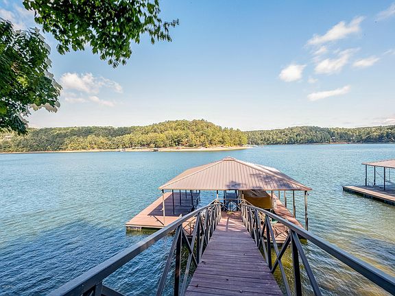 Image 2: Dock