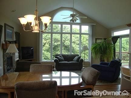 Dinette & Family Room from Kitchen