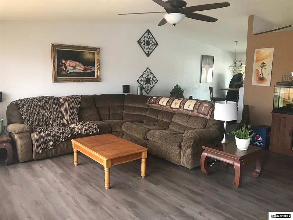 2nd image of 807 Brandy Ct