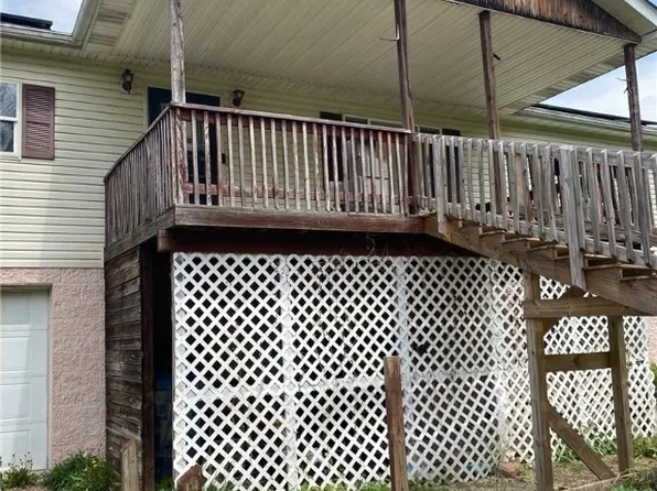 294 Misty Valley Ln, Milton, WV 25541
