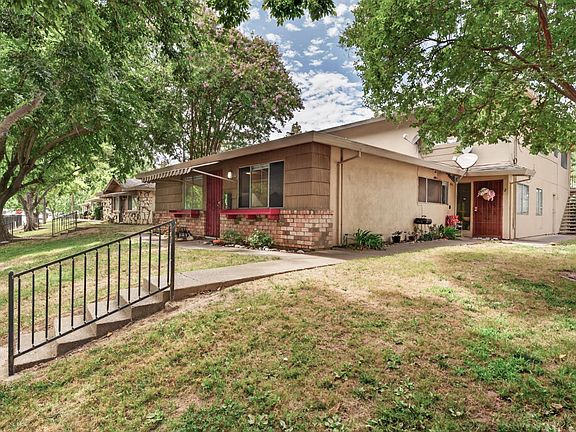 3rd image of 2032 Benita Dr Unit 1
