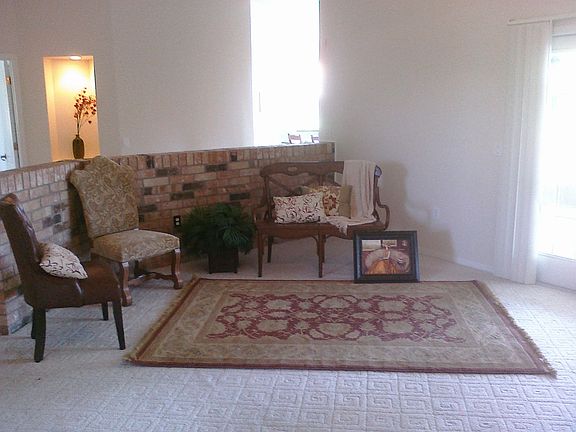 UNIQUE CUSTOM FEATURES