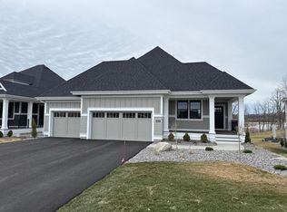 6065 Shoreview Pointe, Victoria, MN 55318