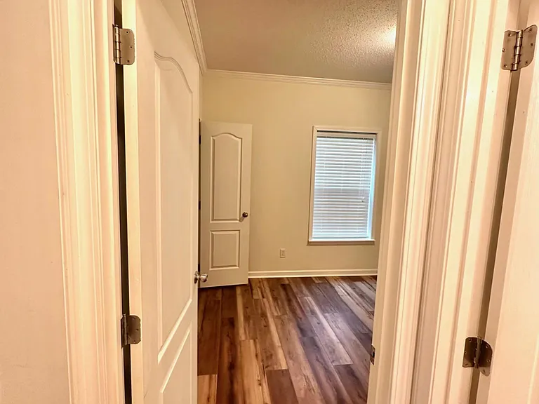 205 Shelton St — Photo 22