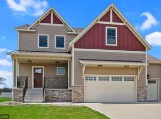 201 Boulder Ct, Sartell, MN 56377