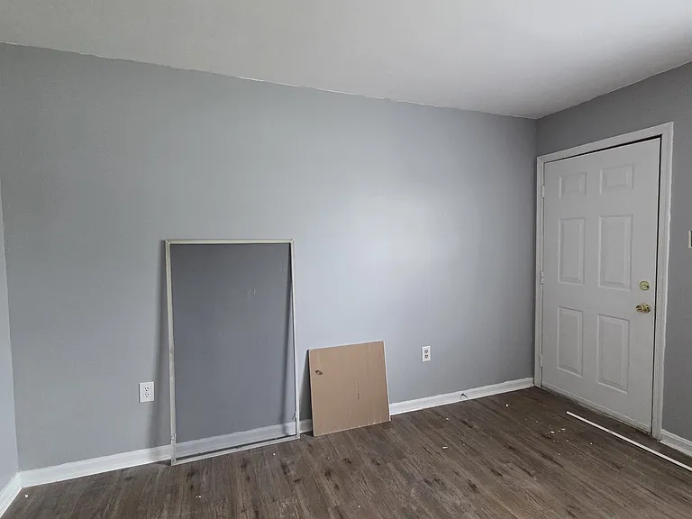 413 N Western Ave — Photo 21