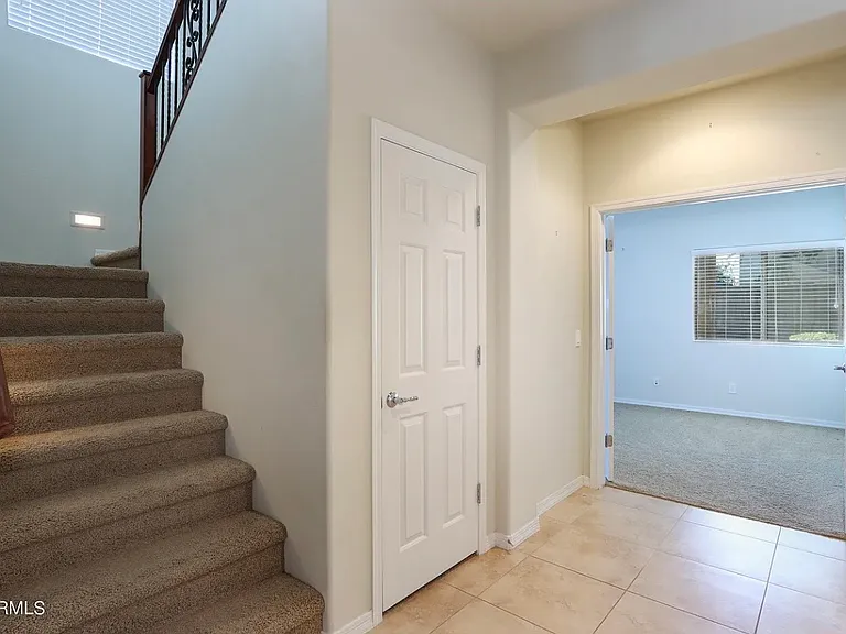 6328 W Victory Way — Photo 10