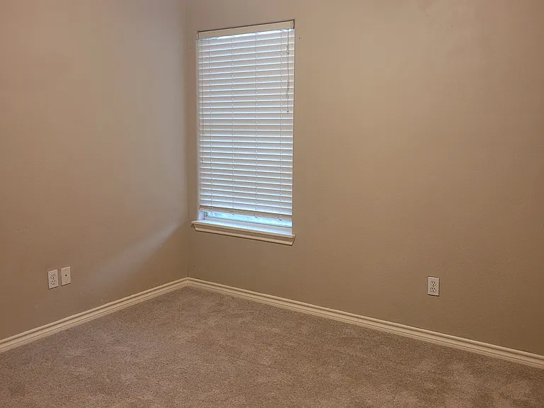 5114 Spring Brook Dr — Photo 17